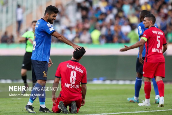 شکست تیم فوتبال نساجی قائم شهر مقابل استقلال تهران